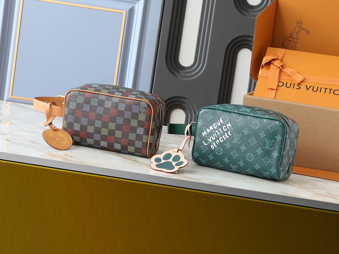 LV Locker Dopp Kit